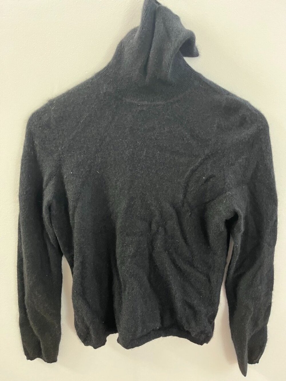 Charter Club Luxury 100% Cashmere Black Turtleneck Sweater Size Medium